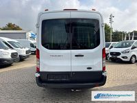 Gebraucht Ford Transit Trend 155 PS (114 kW) 2016 Weiß Kombi