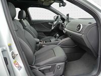 Neu Audi Q2 S-Line 150 PS (110 kW) 2025 Grau SUV