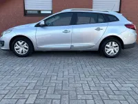 Gebraucht Renault Mégane III Initiale Paris 110 PS (80 kW) 2014 Silber Limousine