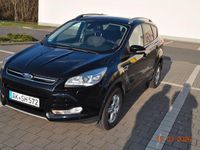 Gebraucht Ford Kuga Titanium 179 PS (131 kW) 2015 Schwarz SUV