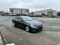 Gebraucht Mercedes E250 204 PS (150 kW) 2009 Grau Limousine