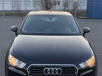 Gebraucht Audi A1 Attraction 86 PS (63 kW) 2012 Schwarz Kleinwagen