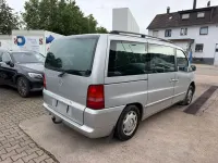 Gebraucht Mercedes V220 122 PS (89 kW) 2002 Silber Van / Kleinbus