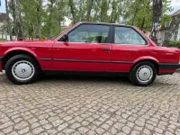 Brugt BMW 325 170 HK (125 kW) 1989 Rød