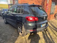 Gebraucht VW Tiguan Sportline 140 PS (102 kW) 2010 Grün SUV