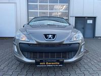 Gebraucht Peugeot 308 Access 120 PS (88 kW) 2012 Grau Limousine