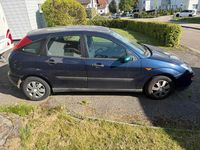 Usado Ford Focus 100 HP (73 kW) 2000 Azul Citadino