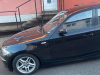 Gebraucht BMW 116 122 PS (89 kW) 2009 Schwarz Kleinwagen