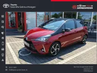 Gebraucht Toyota Yaris Hybrid Basis 101 PS (74 kW) 2019 Tokiorot perleffekt/schwarz Kleinwagen