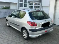 Gebraucht Peugeot 206 75 PS (55 kW) 2004 Silber Kleinwagen