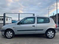 Gebraucht Renault Clio II 90 PS (66 kW) 1999 Silber Limousine