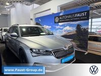 Gebraucht Skoda Superb 150 PS (110 kW) 2022 Silber metallic Kombi
