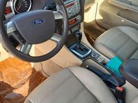 Gebraucht Ford Focus Ghia 101 PS (74 kW) 2008 Silber Limousine