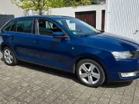 Gebraucht Skoda Rapid Drive 105 PS (77 kW) 2014 Blau Kleinwagen