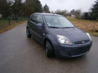 Gebraucht Ford Fiesta 80 PS (58 kW) 2008 Royalgrau met. Kleinwagen