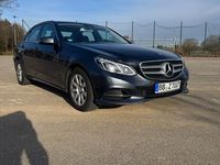 Gebraucht Mercedes E220 Avantgarde 170 PS (125 kW) 2015 Silber Limousine