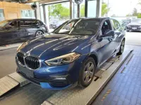 Gebraucht BMW 118 Advantage 136 PS (100 kW) 2023 Blau Limousine