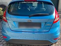 Gebraucht Ford Fiesta 82 PS (60 kW) 2012 Blau Kleinwagen