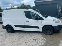 Gebraucht Peugeot Partner 75 PS (55 kW) 2012 Weiß Van / Kleinbus