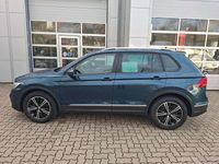 Gebraucht VW Tiguan Active 150 PS (110 kW) 2023 Nightshade blue metallic SUV