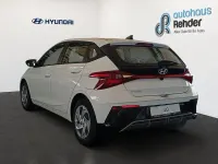 Neu Hyundai i20 Select 101 PS (74 kW) 2025 Weiß Kleinwagen