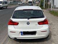 Gebraucht BMW 118 140 PS (102 kW) 2019 Weiß Kleinwagen