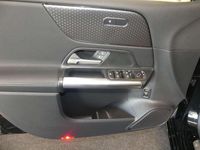 Gebraucht Mercedes B180 Advanced 136 PS (100 kW) 2024 Kosmosschwarz  metalliclack Van / Kleinbus
