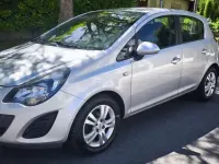 Gebraucht Opel Corsa Edition 69 PS (50 kW) 2014 Silber Kleinwagen