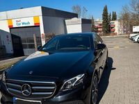 Gebraucht Mercedes E200 197 PS (144 kW) 2019 Schwarz Limousine