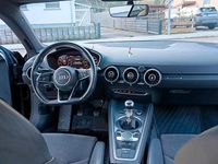 Używany Audi TT Ambiente 179 KM (131 kW) 2016 Czarny Coupe