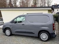Używany Opel Combo Edition 102 KM (75 kW) 2019 Biały Minivan