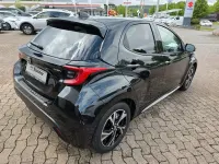 Neu Toyota Yaris Hybrid 116 PS (85 kW) 2026 Schwarz Limousine