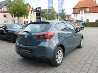 Używany Mazda 2 Ad'Vantage 90 KM (66 kW) 2021 Szary Sedan/Limuzyna