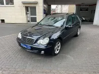 Gebraucht Mercedes C240 Avantgarde 170 PS (125 kW) 2004 Smaragdschwarz Kombi