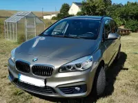 Gebraucht BMW 220 Gran Tourer Sport Line 192 PS (141 kW) 2016 Silber Van / Kleinbus