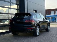 Gebraucht Porsche Cayenne S E-Hybrid Chrono 416 PS (305 kW) 2015 Blau SUV