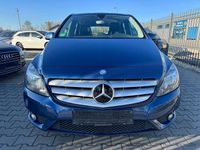 Gebraucht Mercedes B200 136 PS (100 kW) 2012 Blau Van / Kleinbus