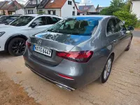 Gebraucht Mercedes E200 204 PS (150 kW) 2023 Silber Limousine