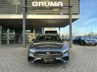 Gebraucht Mercedes A200 Premium Plus 150 PS (110 kW) 2019 lack mountaingrau Limousine