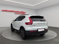 Neu Volvo XC40 Plus 163 PS (119 kW) 2026 Crystal weißperleffekt SUV