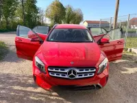 Gebraucht Mercedes GLA180 122 PS (89 kW) 2018 Rot SUV