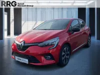 Używany Renault Clio V Evolution 101 KM (74 kW) 2023 Czerwony Hatchback