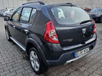 gebraucht Dacia Sandero 1.6 MPI Stepway