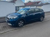 Gebraucht Kia Niro 141 PS (103 kW) 2018 Blau SUV