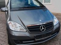 Gebraucht Mercedes A160 95 PS (69 kW) 2011 Grau Kleinwagen