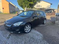 Gebraucht Hyundai i30 Classic 99 PS (72 kW) 2011 Limousine