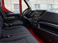 Gebraucht Iveco Daily 170 PS (125 kW) 2016 Rot Van / Kleinbus