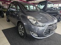 Gebraucht Hyundai ix20 Passion 90 PS (66 kW) 2016 Grau Kleinwagen