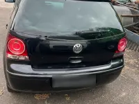 Käytetty VW Polo 70 HP (51 kW) 2009 Musta Viistoperä