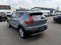 Gebraucht Volvo XC40 Core 163 PS (119 kW) 2025 Grau SUV